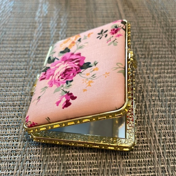 #57 Retro Floral Rectangle Compact Mirror - Picture 4 of 9